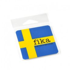 Kylskåpsmagnet fika, med svenska flaggan