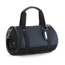 Liten duffelväska/axelremsväska/weekendbag tillverkad i neopren och silikon - Marinblå