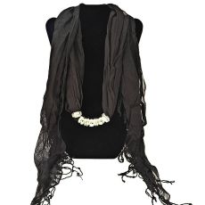 Bomullsscarf i moderiktig modell med "hänge" -Svart